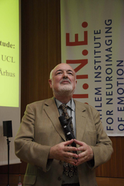 5 | Professor Chris Frith held the inaugural speech on "Facial Expressions".